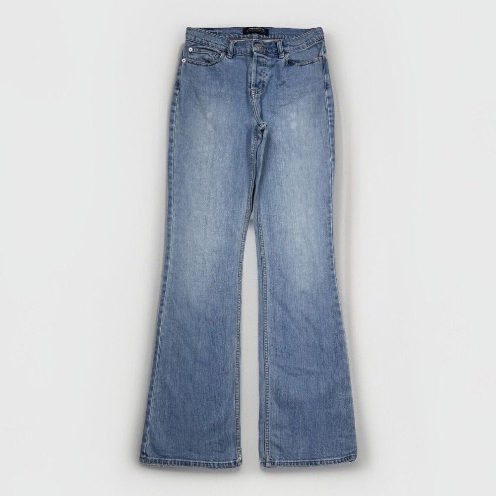 London Jeans Womens 6 Bootcut Button Fly Light Wash Blue Denim Measures 30 x 33